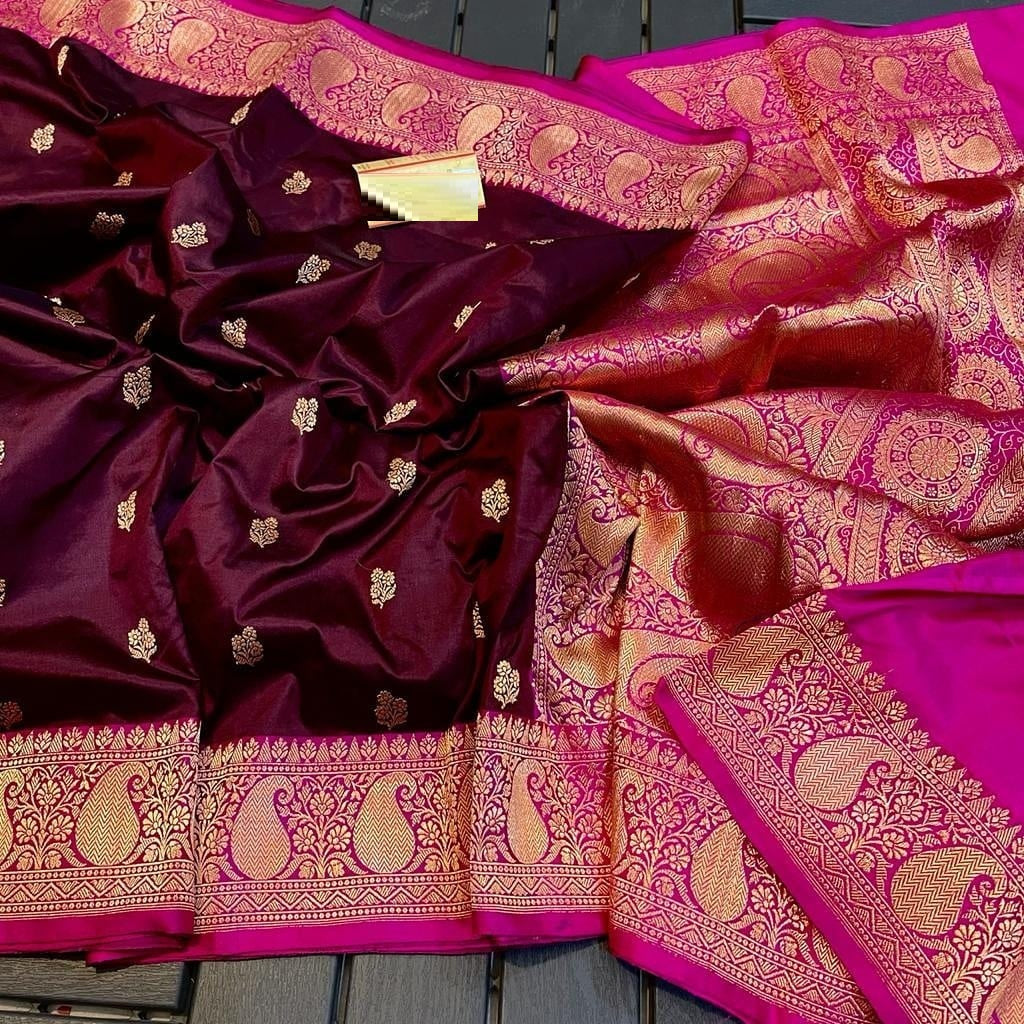 Wedding Wear Kanjivaram Silk Saree with Rich Pallu Contrast Blouse For Women