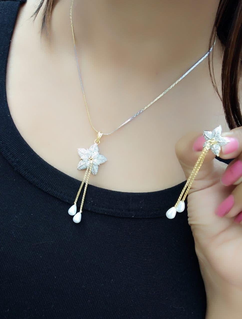 Impressive White Color Diamond Golden Imitation Necklace Set