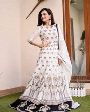 Load image into Gallery viewer, Entrancing Off White Color Occasion Wear Georgette Embroidered Work Salwar Suit
