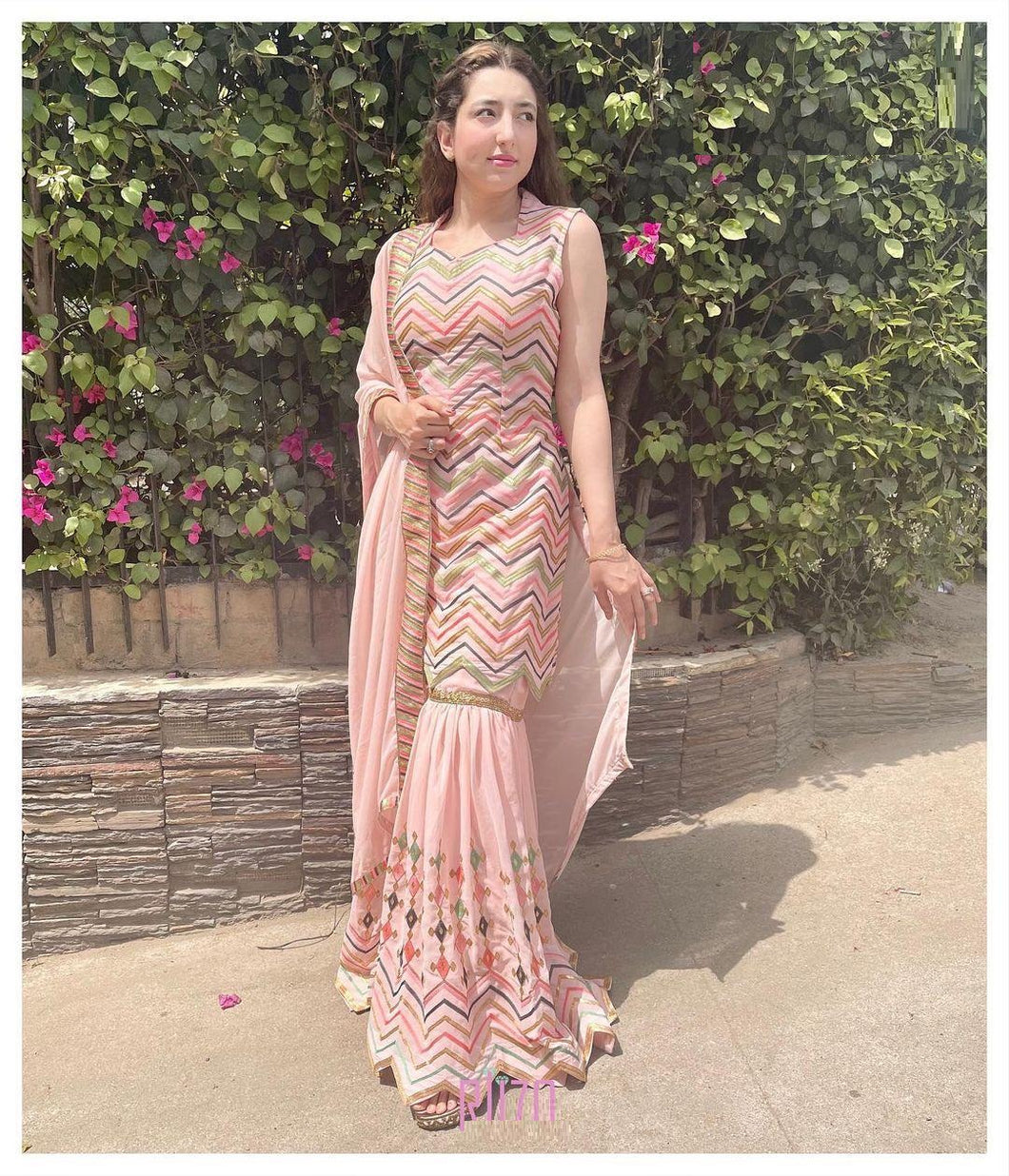 Beautiful Chinkenkaari Kurti with Plazo. #chikankari #suits #lucknowi #blue  #bollywood saved by… | Dress indian style, Indian fashion dresses, Casual  indian fashion