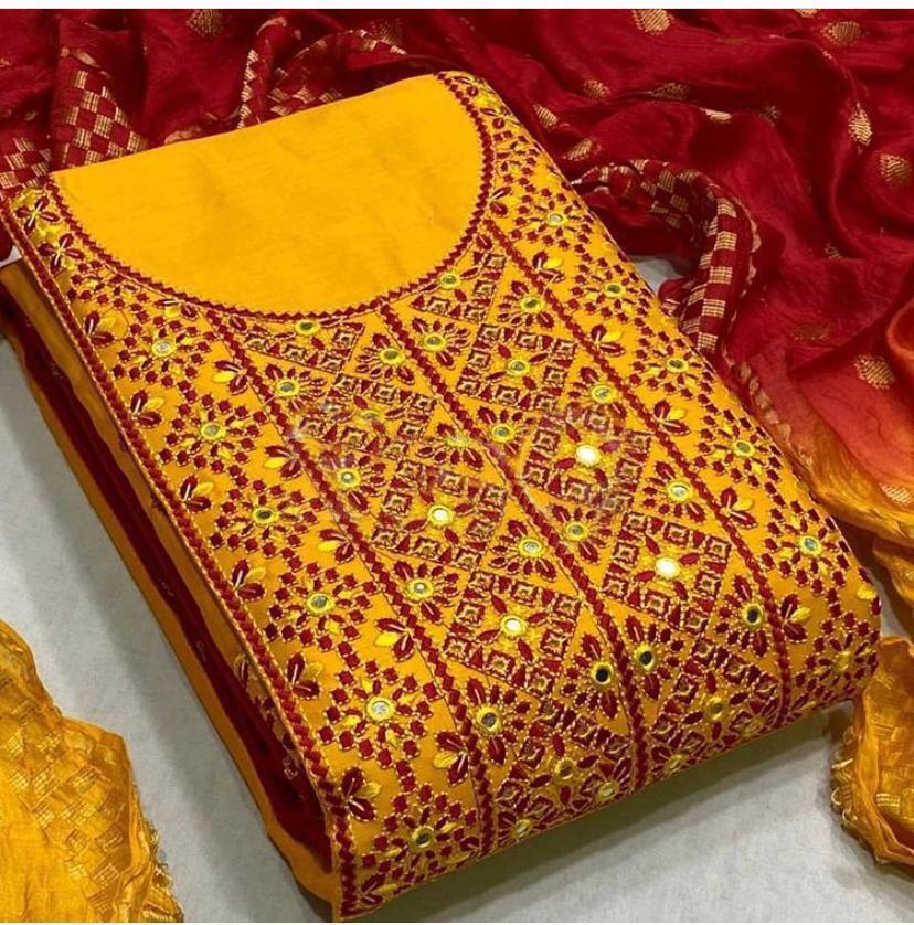Surpassing Casual Wear Cotton Mirror Work Salwar Suit