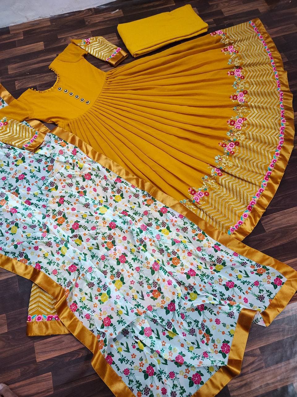 Stupendous Georgette Embroidered Work Festive Wear Salwar Suit