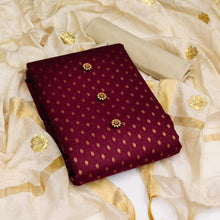 Load image into Gallery viewer, Divine Cotton Printed Butti Work Casual Wear Salwar Suit
