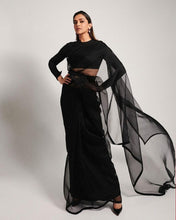 Load image into Gallery viewer, Bollywood Style Black Color Plain Saree Blouse With SabayaChi Patta
