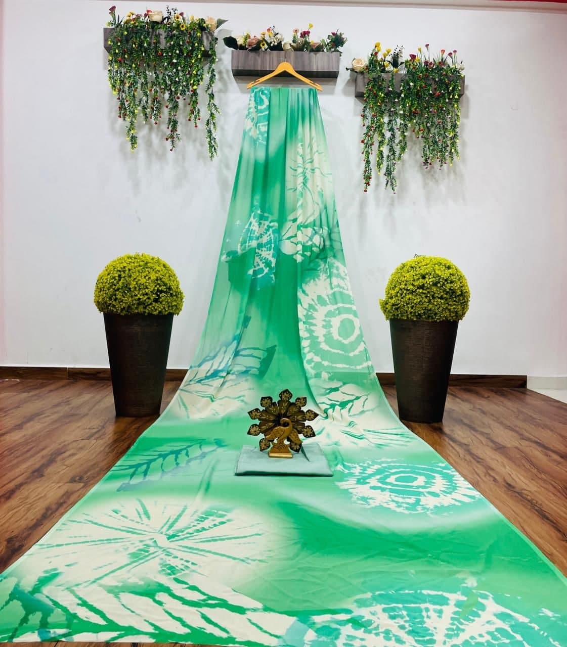 Winsome Green Color Party Wear Georgette Printed Design Saree Blouse