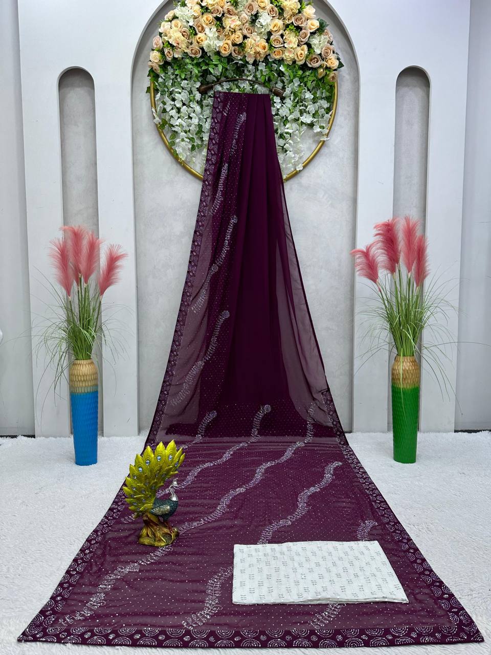 Looking Beautiful Designer Saree On Faux Georgette Febric With Hot Fix Work And Blouse Faux Georgette Febric With Thred With Sequence Work